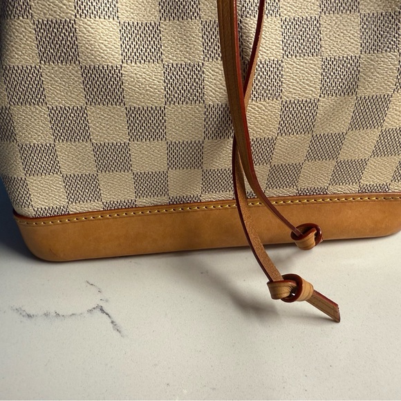 Louis Vuitton Noé BB - Picture 5 of 7